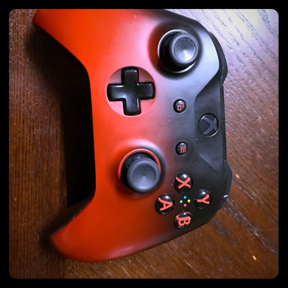I Am Selling a Xbox one controller